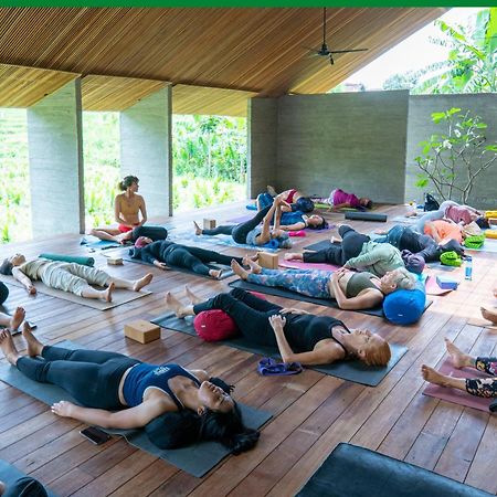 Bed and Breakfast Ubuntu Eco Yoga Retreat Canggu Exterior foto