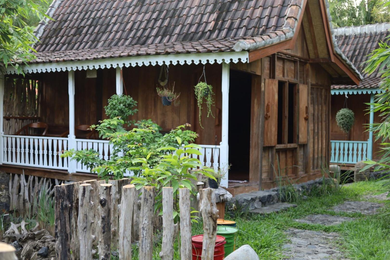 Bed and Breakfast Ubuntu Eco Yoga Retreat Canggu Exterior foto